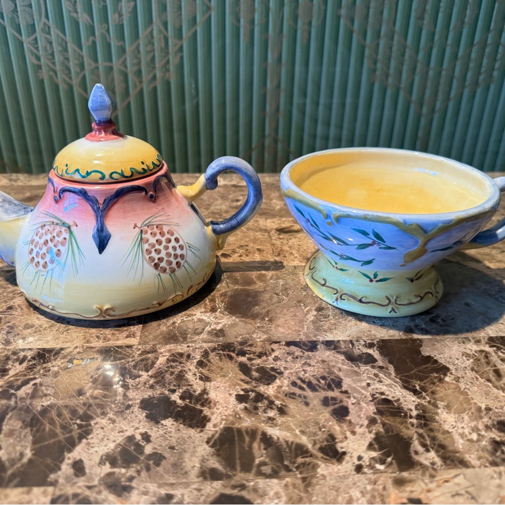 Hand-Painted Ceramic Teapot with Multicolor Design - Picture 4 of 5